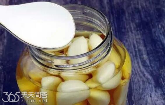 腊八蒜用陈醋还是米醋