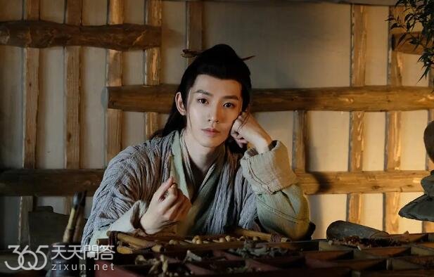 长相思叶十七和相柳什么关系