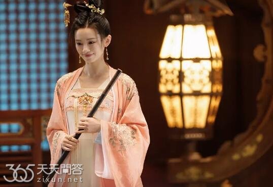辰荣馨悦是谁的女儿