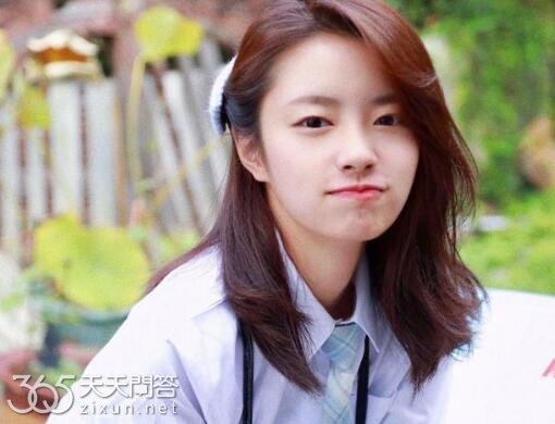 徐若晗家里是干嘛的