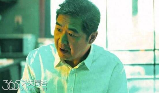 坚如磐石郑刚和那个女孩什么关系