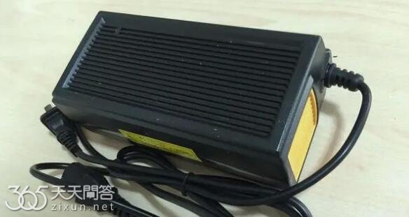 电动车冬天充电一会就充满了为什么