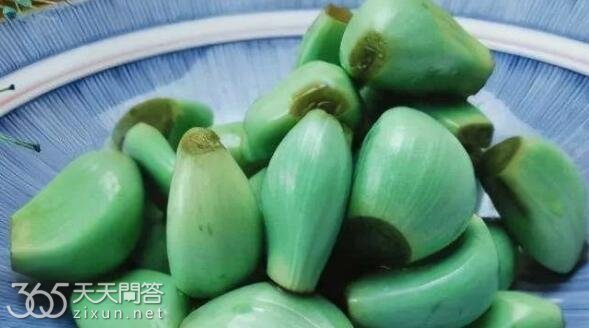 腊八蒜为什么是绿色的