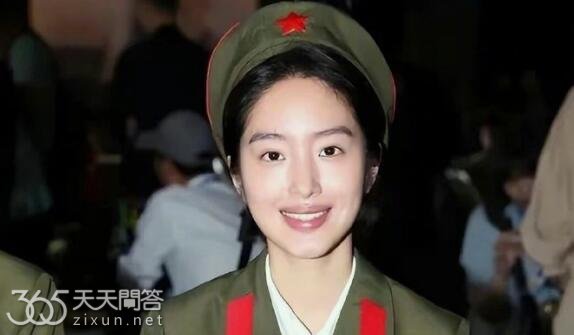杨采钰怎么火的