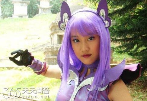 刘美含是严莉莉吗