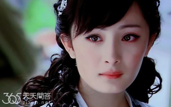 唐雪见为什么会长头发