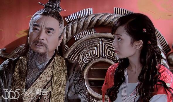 唐雪见是谁捡回来的