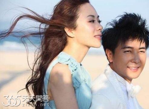 保剑锋何珈好怎么认识的