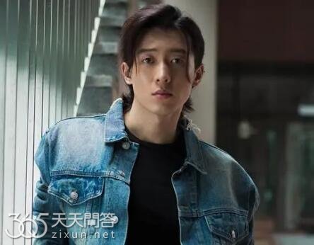 侯雯元是深圳大学毕业的吗
