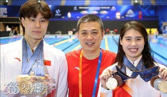 覃海洋和张雨霏是情侣吗