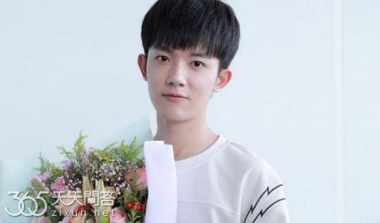 李明德和李明源什么关系