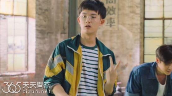 李明德在人不彪悍枉少年中演的谁