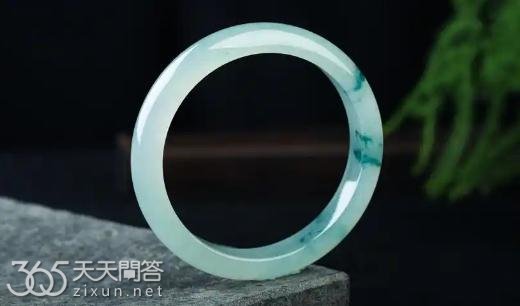 翡翠手镯怎么保养才会越来越通透?